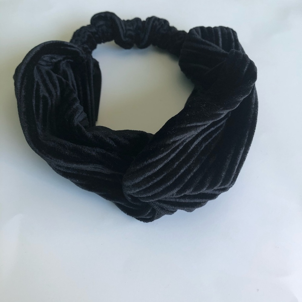 Black velvet headband
